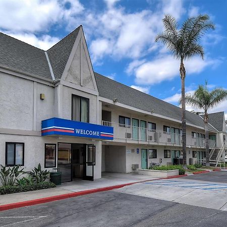 Motel 6 Anaheim Stadium - Orange Ngoại thất bức ảnh